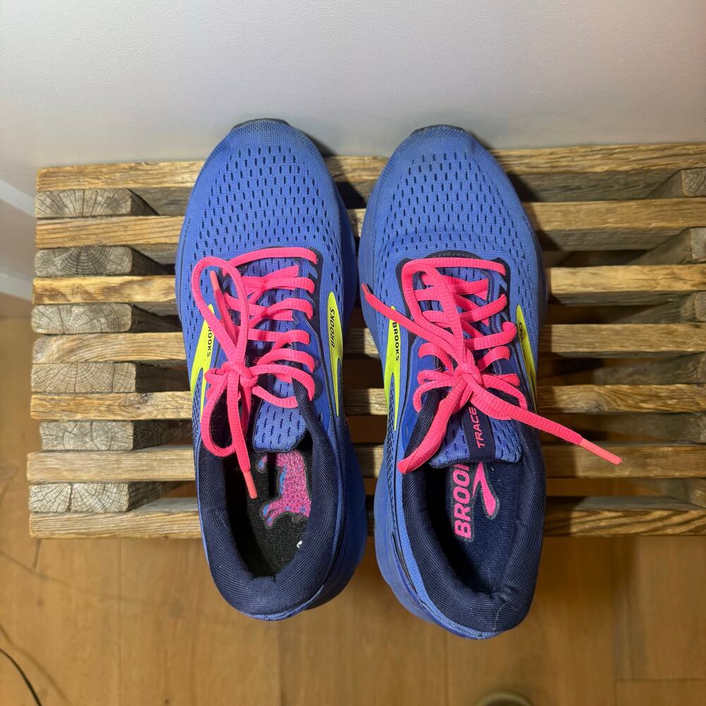 Brooks Trace 2 Outdoor Athletic Running Shoes. Casual Comfort Walking Sneaker